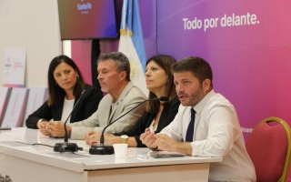 Provincia invierte más de $ 992 millones en 63 localidades para mejorar la circulación vial