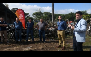 Autos y motos incautadas al delito serán utilizados para la formación en escuelas técnicas y la UTN