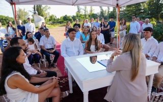 El “Día de los Enamorados”, 40 parejas dieron el sí en espacios públicos de la provincia