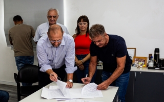 Plan Incluir: Se firmaron convenios por 139 millones de pesos para mejoramiento barrial en Capitán Bermúdez y Fray Luis Beltrán