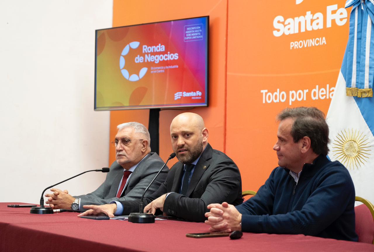 Puccini encabezó la presentación de la ronda de negocios “Santa Fe y la Industria en el centro”
