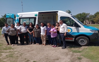 La provincia entregó dos ambulancias en el departamento General Obligado