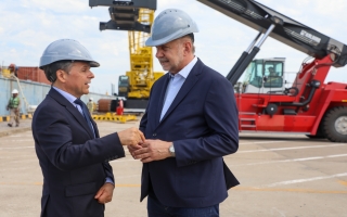 Perotti y Giuliano recorrieron las obras en el Puerto de Santa Fe