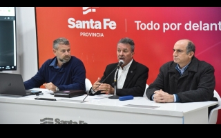 Santa Fe mantiene la renovación presencial de licencias de conducir, con controles médicos