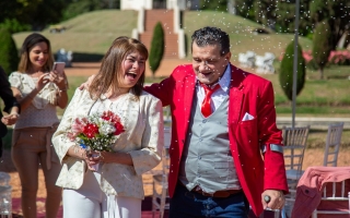 Provincia abrió la inscripción para casarse en el Pasaje Luetich y en el Rosedal del Parque Independencia de Rosario