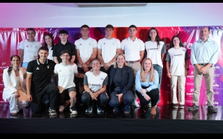 Más de 240 deportistas destacados recibieron becas de Provincia