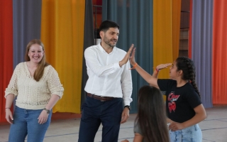 El gobernador Pullaro participó del cierre de los talleres de complementación escolar