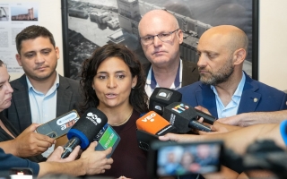 Santa Fe conecta con Tucumán y ofrece el potencial de sus puertos para sacar la producción al mundo