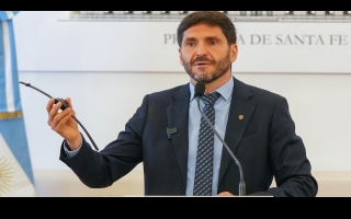 Pullaro presentó las tobilleras duales para prevenir hechos de violencia de género: “Al agresor lo vamos a controlar permanentemente”