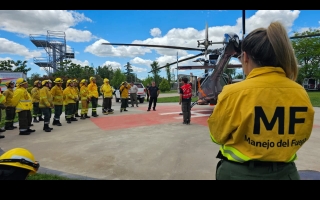 Brigadistas santafesinos se capacitaron en el uso seguro y la coordinación de medios de transporte aéreos