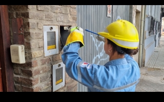 Operativos antienganchados a la luz: el gobierno recuperó cifras millonarias y cortó miles de conexiones clandestinas