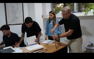 El Gobierno Provincial abrió ofertas para la compra de 10 retroexcavadoras destinadas al mantenimiento de rutas santafesinas