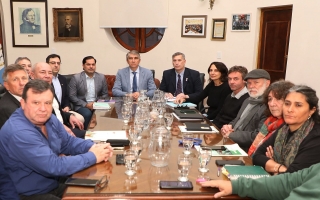 Provincia ofreció aumentos de hasta 15,5 % para el segundo semestre con mínimos garantizados, alcanzando un 36 % de aumento anual