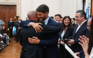 Pullaro reconoció a policías reincorporados: “Ustedes cambiaron la institución policial y el rumbo de la provincia de Santa Fe”