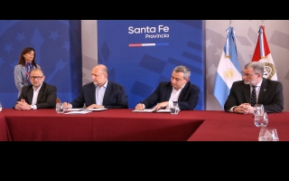 Perotti y Javkin firmaron un convenio para la puesta en marcha de tres Centros Operativos Policiales en Rosario