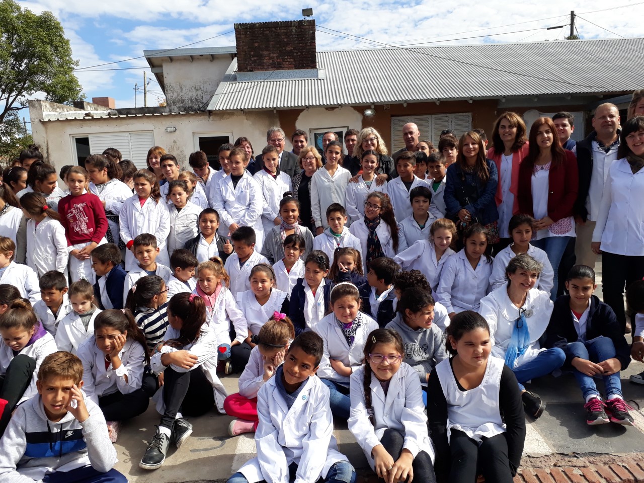 La Provincia inauguró obras de refacción en la escuela 6403