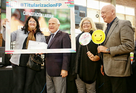 Más de 530 nuevos agentes de formación profesional titularizaron sus cargos en la provincia de Santa Fe