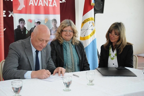 Santa Fe amplió su oferta educativa con 48 nuevos espacios